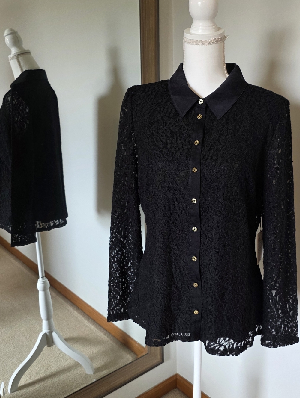 Jaclyn Smith Lace Long Sleeve Blouse